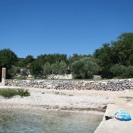 Batarelo 펜션 트로기르