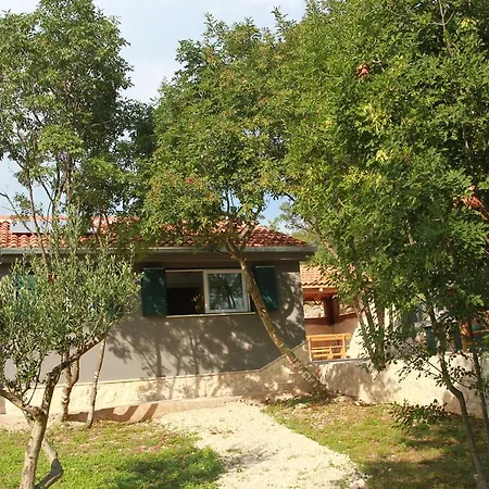Batarelo Nyaraló Trogir